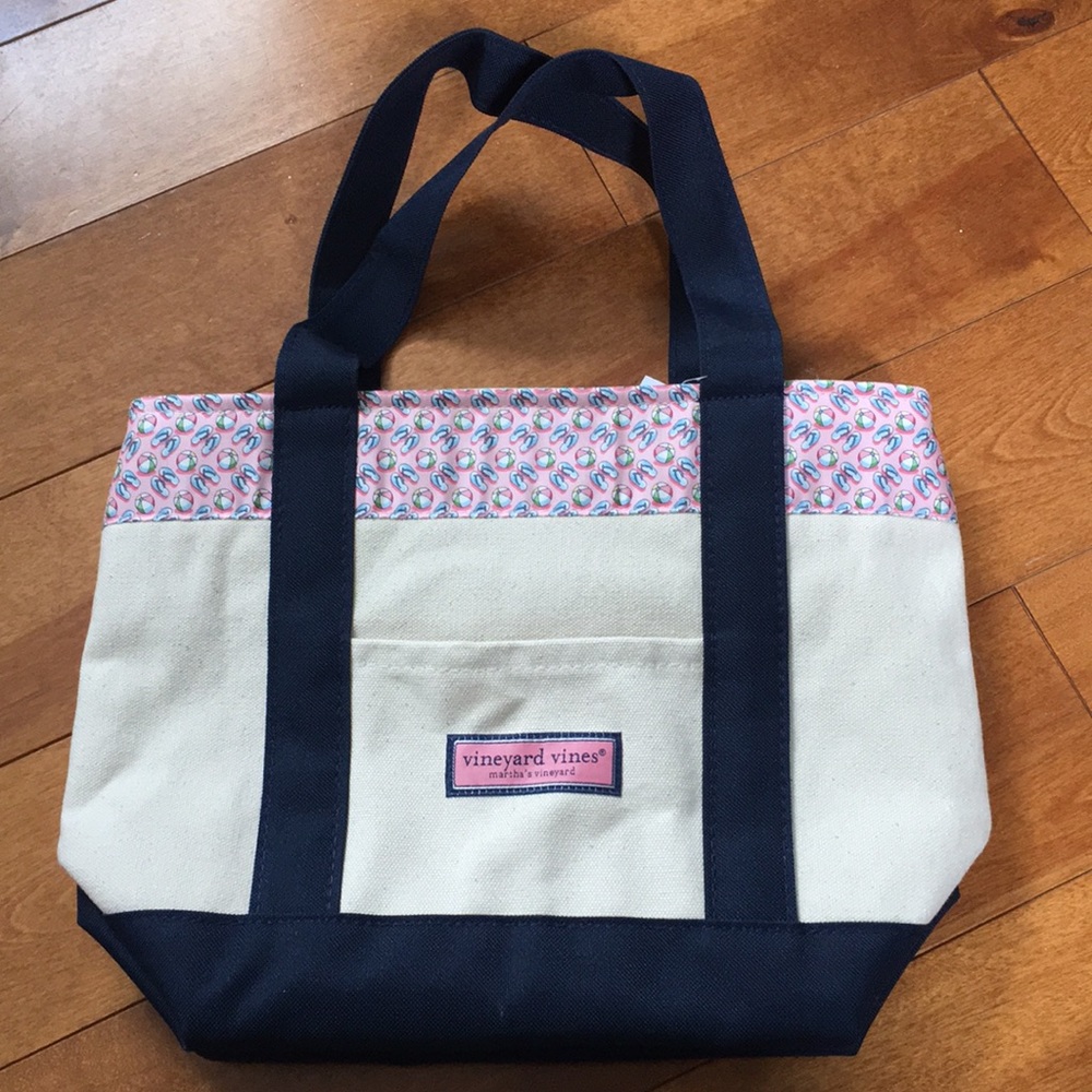 Small Vineyard Vines bag